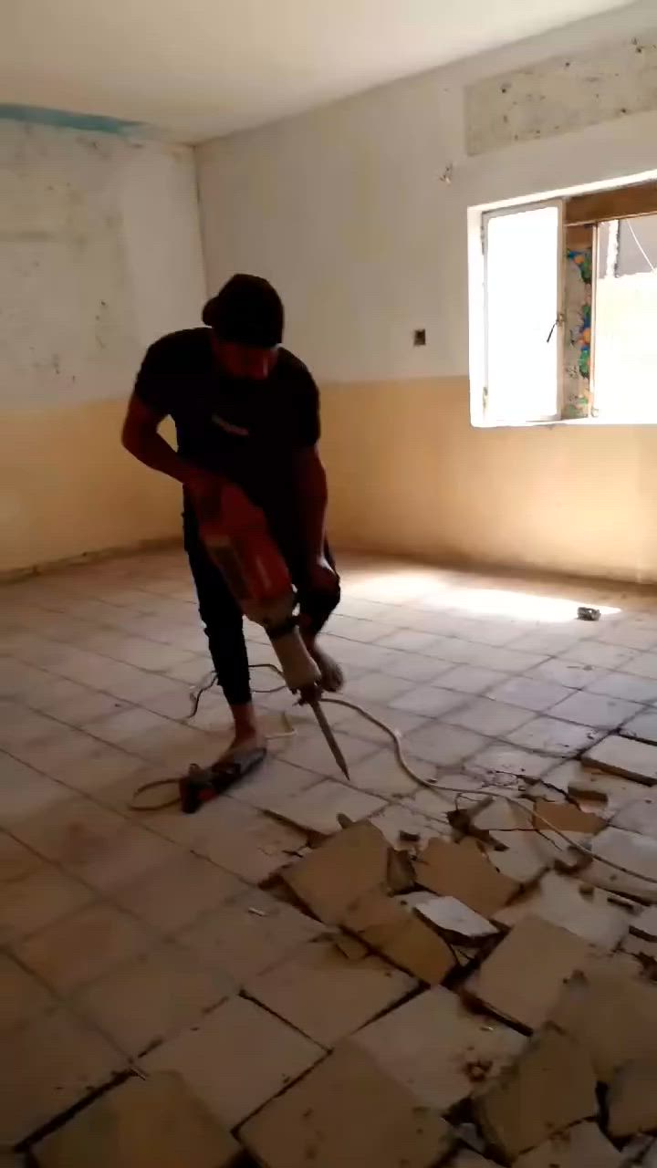 كادر تفليش سقوف جدران  أرضيات قلع كاشي شتايكر كاصوصه  تفليش رباطات درج بيتونه ستاره تكشير تطليع كص شيش كافه ترميم البيوت انغاذ تكشير  سيراميك حمام مطبخ قفاز ارضيه حادله ارضيه  رقمي  ‏‪***********‬‏
