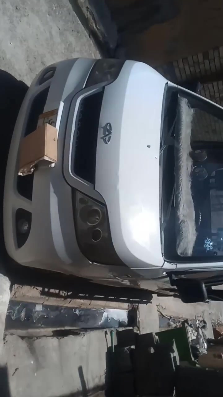 سيارة حمل شيرين موديل 13 ب35 وبيه مجالل لتواصل على رقم التليفون ***********
