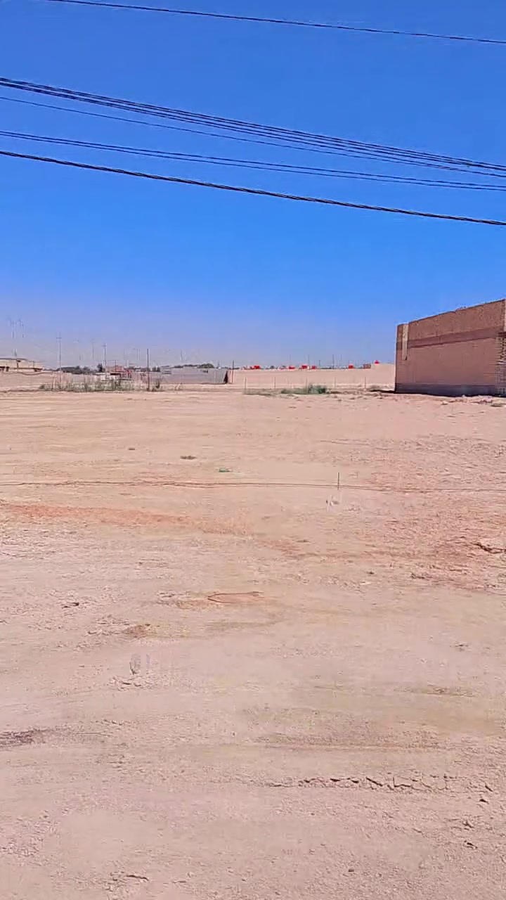 للبيع 1250 متر نص دونم شارع الكم ع شارع الرئيسي التبليط طابو سند 25 للاستفسار مراسله صفحتنه خاص او اتصال ***********
