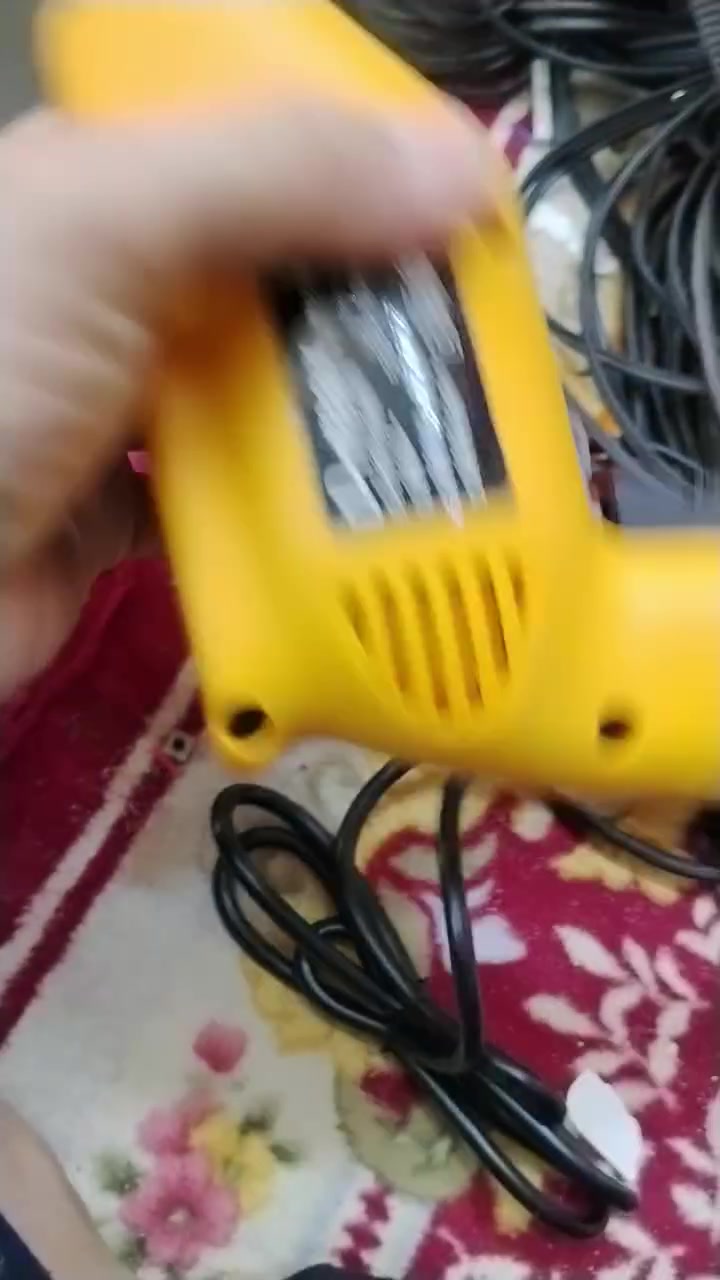 عليكم سلام  العنوان الشطره الحولي يم   محمد الفيتر ابو مقتدى يم ابو الغسل السيارات يم ابو امير تبريد سيارات  علا الخدمي بس تعبر جسر حاوي عباس مقابيل ملعب سمير ***********

