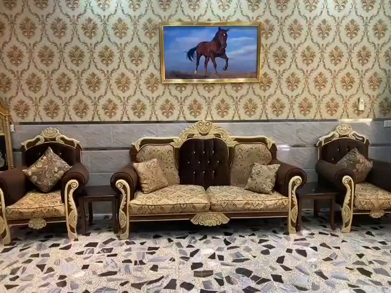 تخم ب 700 وبي مجال وياه طبلات ثنين
حوض سمك قطعتين ب 600 
العنوان بغداد الزعفرانيه 
للاستفسار الاتصال *********** 
***********
