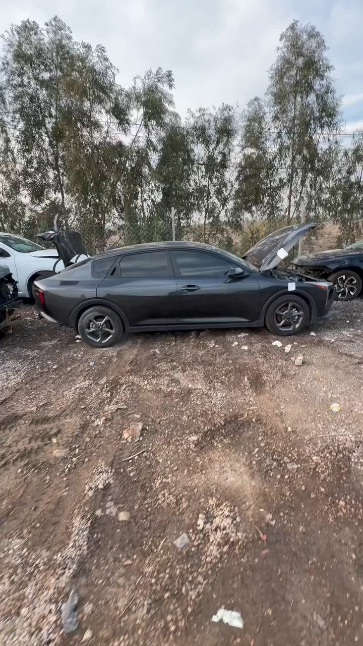 السلام عليكم كي فور 2025 LX 
مكينه 2000 دوش بدون ايرباك 
دخول جديد داخله بأسمي بدون تصليح 
العنوان بابل المسيب 
السعر خاص 
الاتصال واتساب ***********
