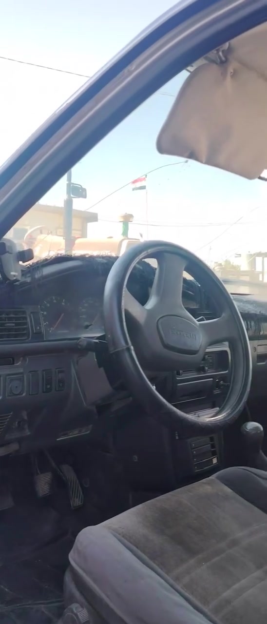 مازده ٦٢٦للبيع سياره جاهزه خير من الله صدر خلفي امامي جديد كير محرك شرط دواخل فول كهربائيات فول لايت ثلجي شرط التحويل بسمي مال خير من الله سياره مال بيت ٣٥ بيهه مجال ***********
