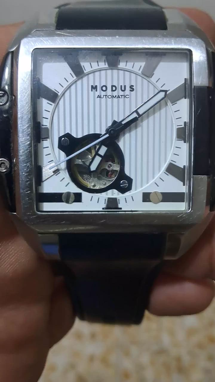 السلام عليكم
ساعه MoDUS 
للبيع اوتو تكويك
القطر ٤٨  السعر ٥٠


**إذا كنت صاحب هذا الإعلان وتريد حذفه لأي سبب، رجاءا أرسل رسالة إلى الدعم الفني**