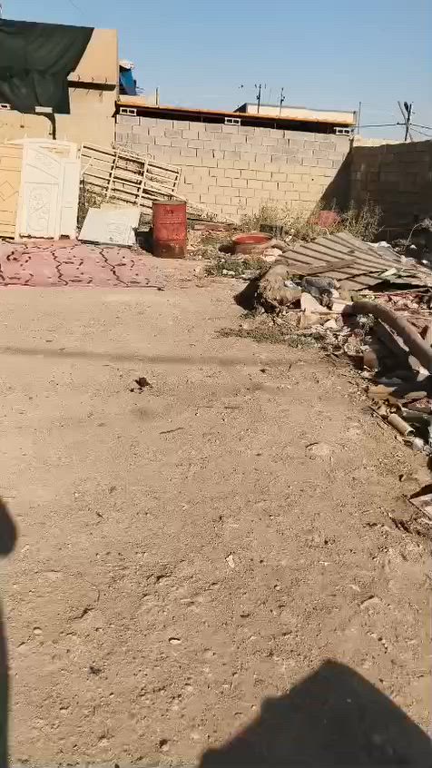 قطعة ارض للبيع طابو صرف حي النصر خلف مستشفى النصر باتجاة ملعب العروبة المساحة 300متر صاحبها يبيع منها 150متر 
للاستفسار رقم صاحب القطعة ‏‪***********‬‏

