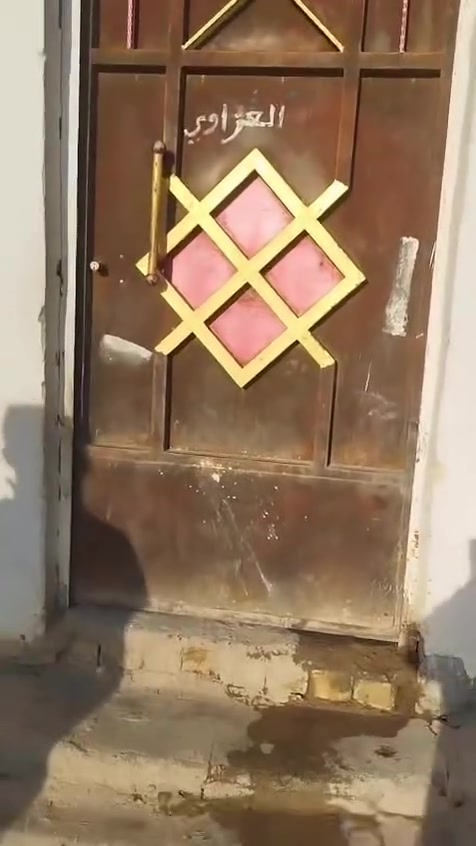 العنوان مستشفى الرازي قرب المهجرين قرب اسواق ابو مروان
المساحة ١٠٠ متر 
١٥ نازل للتفاوض
***********
