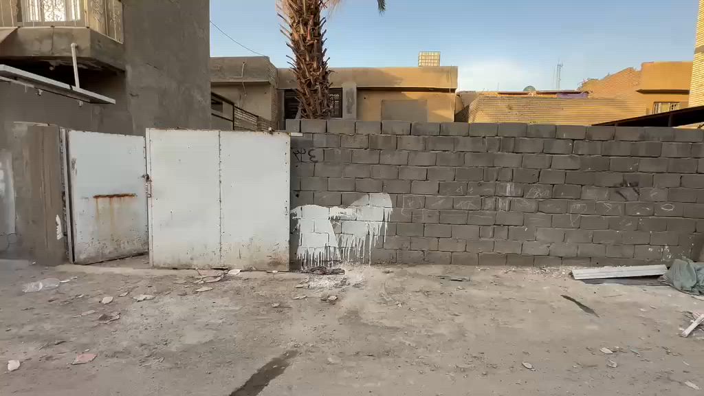 السلام عليكم 😃🌐 قطعة ارض طابو ملك صرف للبيع   🛑 المساحة بلسند60 م واجهة 10م ونزال 6 بس واقع حال نزالها 8 متر تصير 80 متر واقع حال   
العنوان / الدورة شارع 60 بفرع مطعم سندريلا 🛑  السعر 98  مليون  وبيها مجال بسيط للأستفسار واتساب / اتصال                
***********

***********
