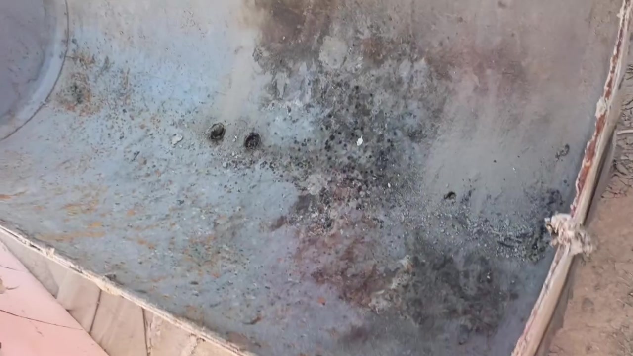 السلام عليكم غراض موكب للبيع عندي جادر لونه اسود ابو الخمس خأنات والبانيو للبيع والي يريدهن بي خير ويدلل هذا رقمي ***********
