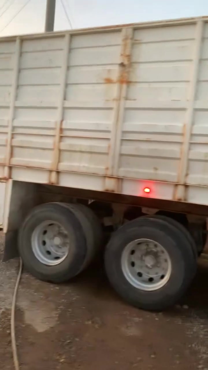 ئەو اسکانیە ٢٠٠٧ سەلاجە نییە ریتایدەرە گێر تۆماتیکە حجم ٤٢٠ شانسی جدیدە مەلە فێسە  عارەبانی چوار دیلگرە دووی وەرەقەیە دووی سەحالە  دیلگلەکانی ئەڵمانییە  درێژی ١٢،٥ پانیەکەی  ٢،٤٥ بەرزی ١،٨٠ /***********
