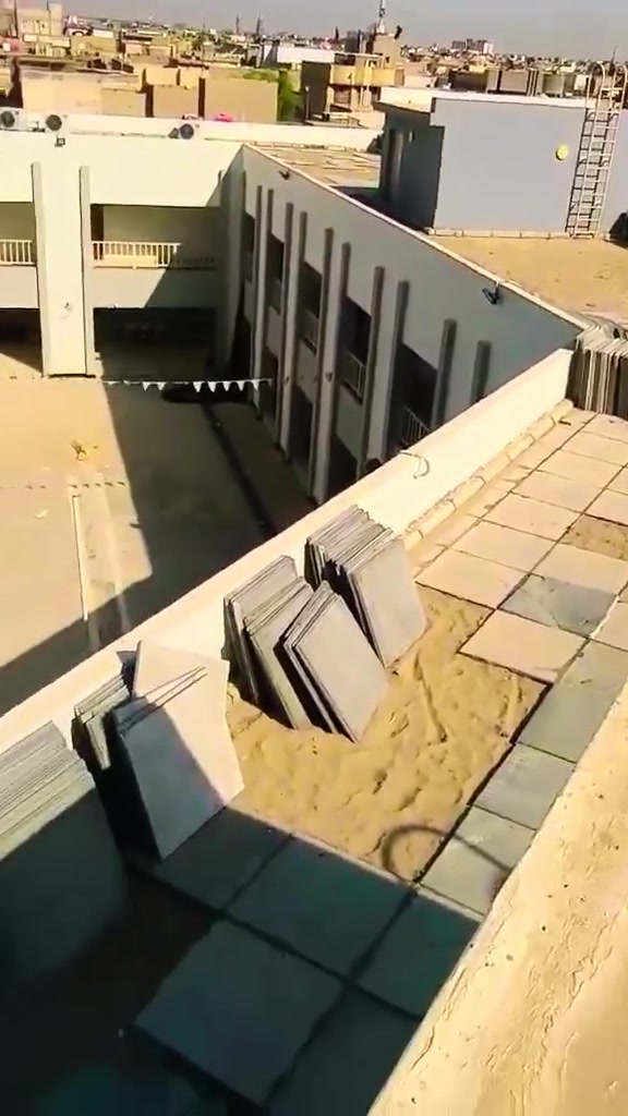 ونج تصعيد كافه مواد البناء (رمل _ طابوك _اشتايكر _زميج _ حصو _جص _سيراميك) *********** ***********
