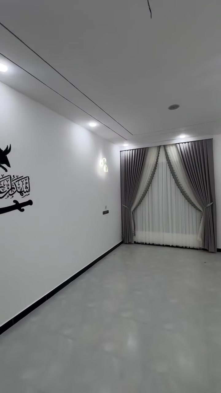 أحدث موديلات الستائر التركية والخليجية 🇹🇷
تفصيل احترافي بكل الأنواع( شيفون تركي _ بلاك اوت معتم _ قماش مودرن _كلاسك _ تول_ ويفي )
معاينة منزلية لأقمشة الستائر + اخذ القياسات + خياطة اقمشة الستائر + تثبيت موقعي للستائر 
للحجز والأستفسار تفضلوا راسلونا 
*********** 
 ذوقك عندنا...والباقي علينا ✨️
