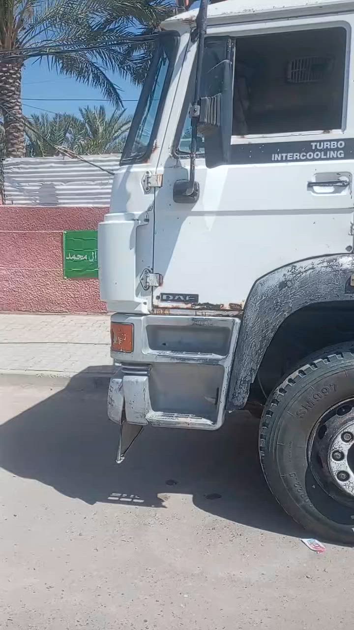 تنكر موديل ١٩٩٢ داف مكينه وكير سكانيا ١١١ سياره جاهزه للعمل شرط التحويل رقم بصره مكان السياره بغداد السعر ٩٥ ورقه وبيها مجال ***********
