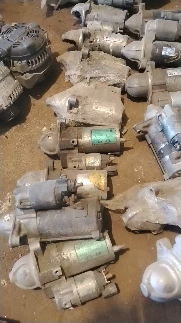 سلفات كوري    حاويه  العدد 13 جمله   القطعه ع 20 الف


**إذا كنت صاحب هذا الإعلان وتريد حذفه لأي سبب، رجاءا أرسل رسالة إلى الدعم الفني**