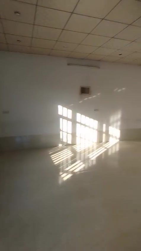 بيت للايجار منطقة فرمان بران
قرب مدرسة السعاده العربية 
طابق ثاني معزول 
يتكون استقبال صاله مطبخ 
غرفه نوم حمامات 
بيتونه
السعر 350الف
الاتصال ع رقم ***********
