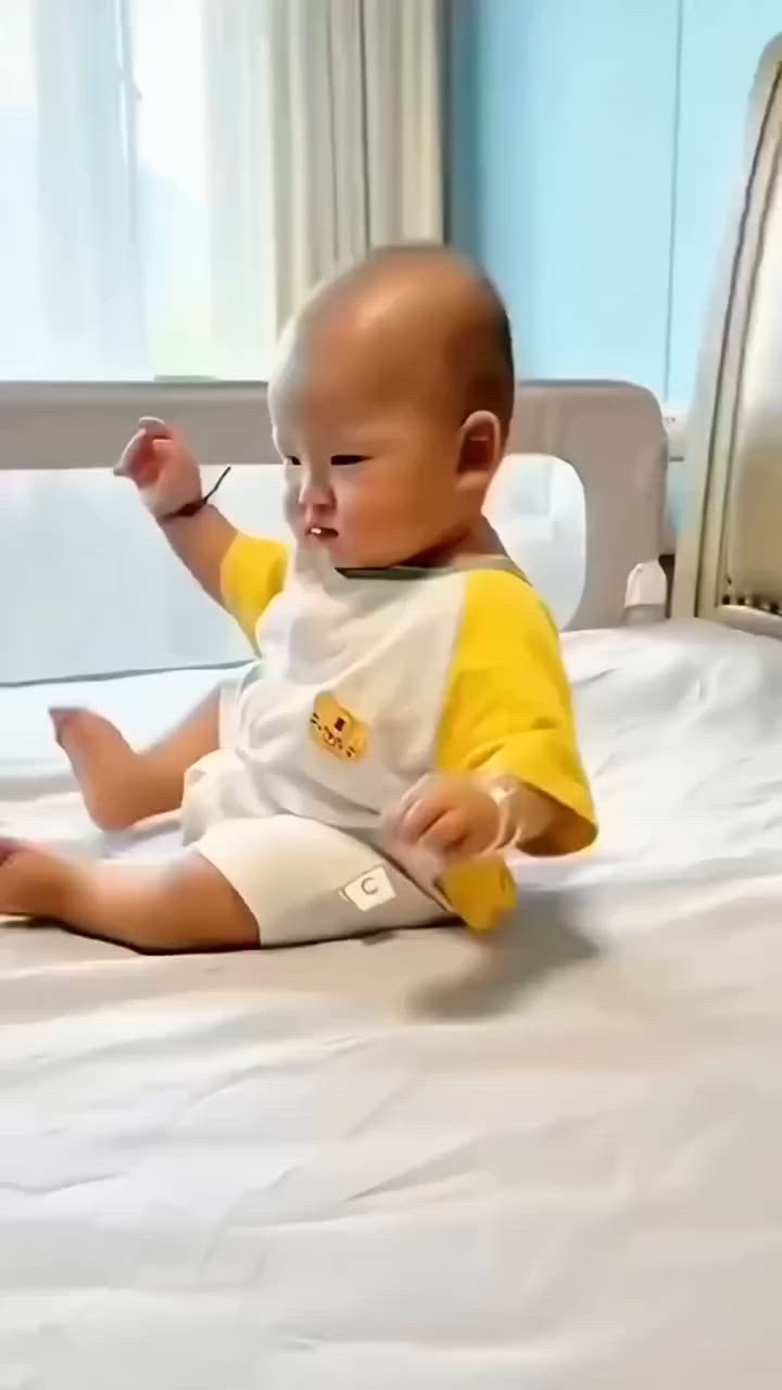 👶 طفلك جاهز يقعد بأمان؟
مسند تعليم الجلوس ينفخ من ذاته خلال ثواني 💨
راحة + أمان + تصميم ثابت ✨
💰 بس 20,000 مع التوصيل 
🚚 توصيل لجميع محافظات العراق 
📍 بغداد - الراشدية - حي القدس
📲 ***********
📲 ***********
#ملابس_أطفال #اكسبلور_فولو #اطفال #explore #instamood
