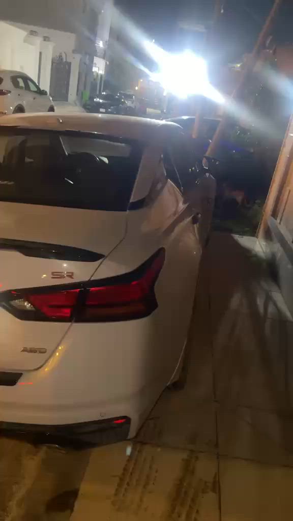 🚗🔥 للبيع نيسان ألتيما SR Plus 2023 🔥🚗

🖤 فئة SR Plus كاملة
🎨 لون سموك مميز
📍 بغداد – اليرموك
📋 رقم سليمانية
✅ سيارة نظيفة جداً واستعمال شخصي
✅ بحالة ممتازة وجاهزة للفحص بأي مكان
✅ مواصفات رياضية وشكل أنيق 

💰 السعر: 17,500 دولار

للاستفسار والاتصال:
📞 ***********

#نيسان_ألتيما #Altima2022 #SRPlus #سيارات_بغداد #بيع_وشراء_السيارات #اليرموك #NissanAltima 🚘✨
