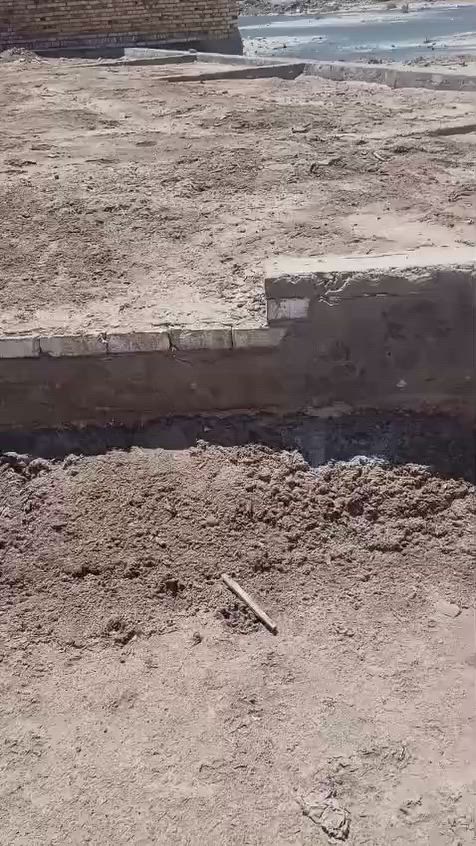 سلام عليكم بتلو للبيع طابو صرف منطقة حي العدل خلف الماجدية المساحة 150 النزال 20 والواجهة 7 ونص السعر المطلوب 40 وبي مجال وللأستفسار الاتصال على هذا الرقم *********** اني مكلف بلنشر
