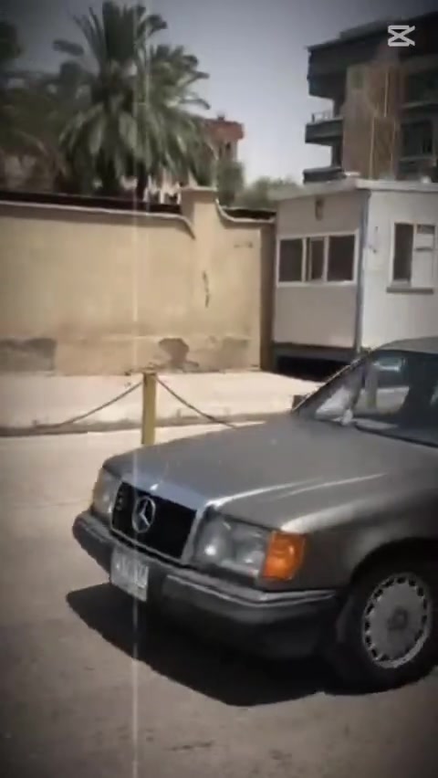 السلام عليكم سياره مارسدس دب موديل 1989رقم نجف مشروع وطني بسمي تحويل ثاني يوم السياره مصبوغه حزام جماليه السيارة حلوه وخير من الله صدر جديد تايرات جديد تبريد خير من الله دوشمه دواخل جديد مكان السياره واسط كوت مركز المدينه الاستفسار انتصل على الأرقام التاليه ***********/***********السعر 50وبيها مجال بصيط حك الجيه
