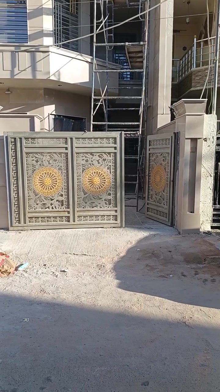 سلام عليكم باب ٣ متر للبيع ***********
