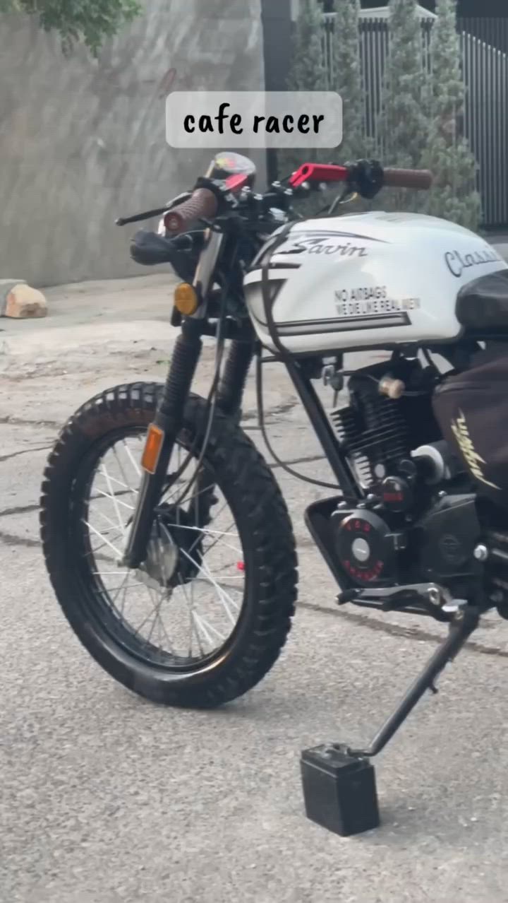 بسم الله الرحمن الرحيم 

Cafe Racer 200cc

کافی ڕایسەر کامل دەسکاری هەموو گیانی  بە شەرت
مەکینەی وەک سەعاتە تا بڵێی بەقوەتە و لێخوڕینی تا بڵێی خۆشە  هەردوو  تایەی تازەیە کارەبایی کامل لەسەرە دەبڵی دوای غازە ئیستۆپ پێشو دوا مەزبوتە تەنکی لۆکە  پارەیەکی زۆری تیا خەرج کراوە  ویلەکانی بەکرە گەورەیە تا بڵێی کەشخەو جوانە  
سعری ٤٧٠ هەزار و مەجالێکی کەم

***********
***********

دەستخۆش ئەدمینی بەڕێز
