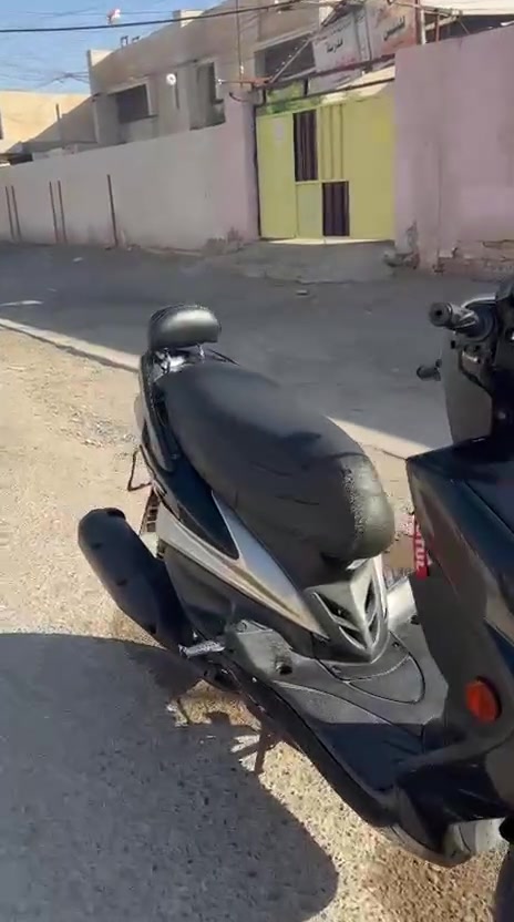 سكنس فحل للبيع طلاعات نوزل دراجه كامله برغي نقص مابيه مكينه لا جكجه ولا صوت ناعمه دراحه بيه اشاير رياضي وبيه فلاوين اصلي وبيه تجوه واطار قاعده دراجه كدامك تعال شوفه وكلبه سعر ٨٥٠ وبيه مجال عنواني حي اور ***********
