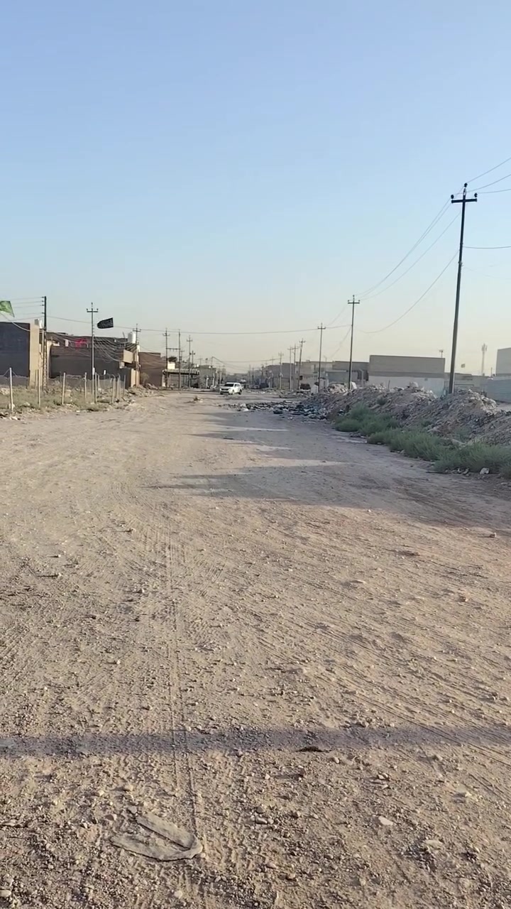 100متر واجه 6 نزال 17 زراعي سند 25 بغداد الرئاسه مال عبيدي شارع 20 من تدخل شارع الساده بضهر معمل الببسي ثالث فرع سعره ( 30 ) هاتف( *********** )
