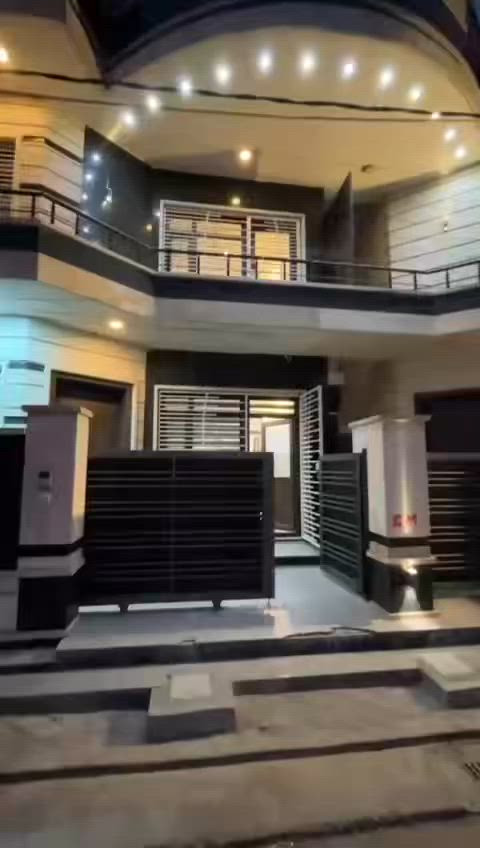 الايجار دارمساحه ١٢٠ المنصور منطقه حي المتنبي خلف مطعم حجي حسين
***********
