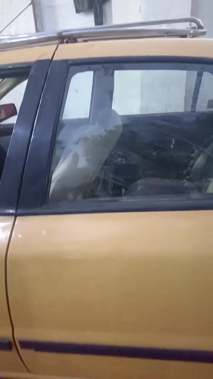 سلام عليكم سمند لبيع مديل ١١ هيه مصفره وغرامات مكينه وكير جديد رقم الكليزي تحويل ثاني يوم *********** سعر ٣٢
