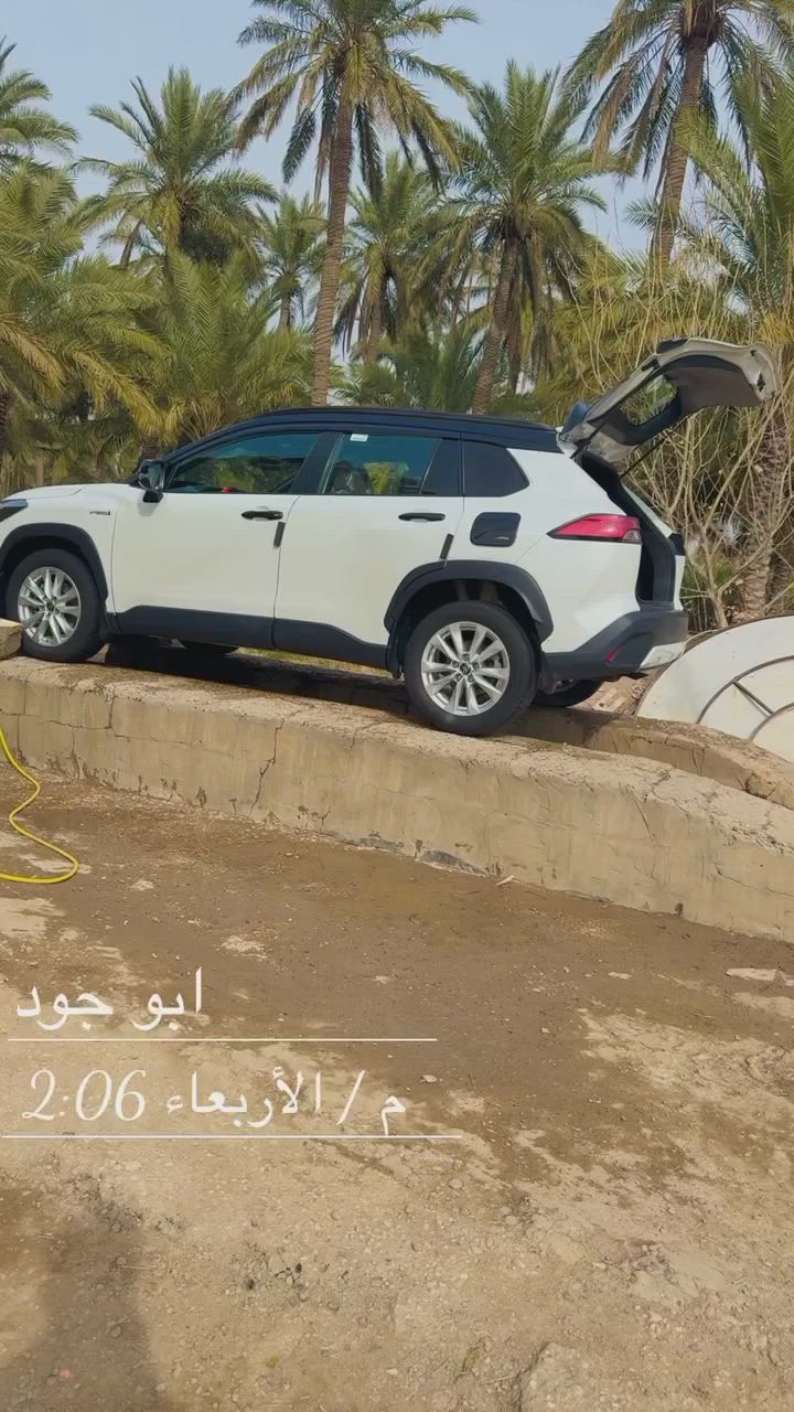 🔥 تويوتا كورولا كروس (هايبرد) موديل 2022 - مواصفات ساز الأصلية للبيع 🔥
🚗 نوع السيارة: تويوتا كورولا كروس (Toyota Corolla Cross)
📅 الموديل: 2022
🎨 اللون: أبيض صدفي مميز (ملك الألوان)
⚙️ المحرك: 1800 CC هايبرد (اقتصادية جداً بنظام الوقود وبحالة ممتازة)
🇯🇵 المنشأ: ياباني ( وكالة ساز الأصلية)
📈 الممشى: 48,000 كم فقط (حقيقي)
🛡️ حالة السيارة (الشرط والضمان):
مكفولة كفل عام وبشرط الفحص (من الحادث، الصبغ، والغرق) تروح للفحص وأنت مرتاح.
✨ أبرز المواصفات:
.ثك ثلاث انظمه قياده
• فتحة سقف.
• بصمة تشغيل وبصمة أبواب.
• نظام النقطة العمياء (Blind Spot) بالمرايا الجانبية.
• حساسات خلفية بلادية.
• شاشة تفاعلية كبيرة + كاميرا خلفية عالية الدقة.
• نظام تحديد المسار + مثبت سرعة ذكي.
• لايتات زينون وأضواء Full LED أمامية وخلفية.
📍 مكان التواجد: بغداد.
عقد السنوية مجدد وجاهز للتحويل مباشرة .
💰 السعر المطلوب: : [$185] (وقابل للتفاوض البسيط للشراي  
📞 للتواصل والاستفسار:
رقم الهاتف: [***********]
