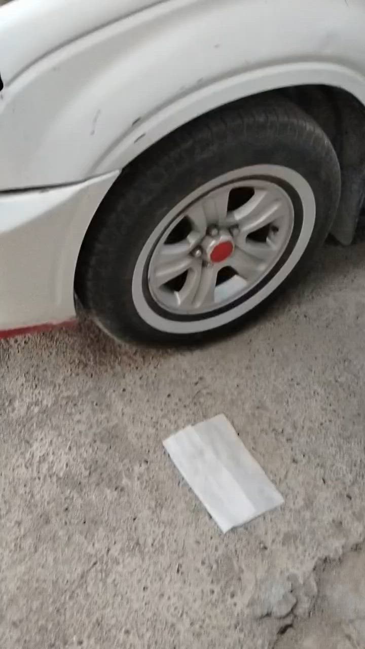 بيكم جنبي صيني ألفين وعشره رقم انكليزي سنويه نهاية تسعه وعشروين محرك كير  اكسل بلادي  تبريد شغال رقم بغداد باسمي مصفره  50 وبيها مجال ***********
