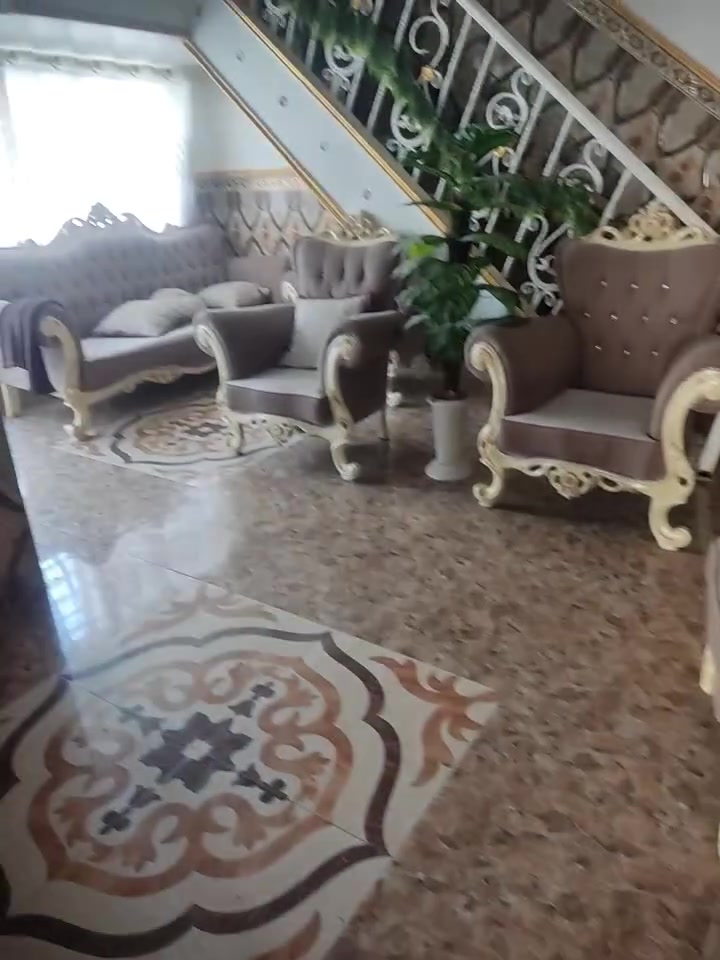 للبيع تخم ملكي العنوان الديوانيه للتواصل الاتصال على هذا الرقم ***********
