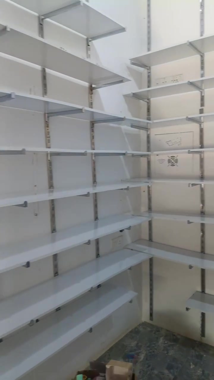 رفوف للبيع   نضيفات   ما مستخدمات هواي  هاذ رقمي ***********
