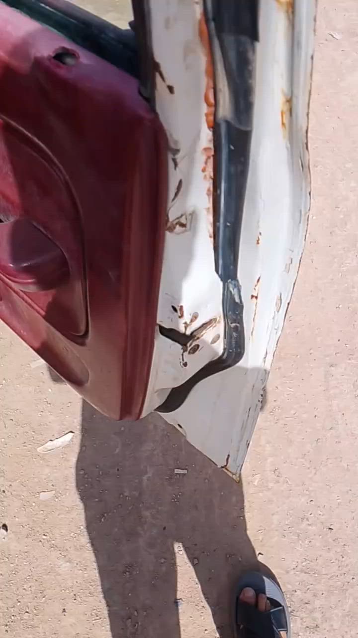 سلام عليكم اللبيع بيكم جمرة موديل 2002 رقم كربلاء مكينة جديدة شغالة سيارة مامكفولة شاصي بي لحيم موضحا بل فيديو السعر 38 وبيهة مجال الاستفسار *********** العنوان بغداد
