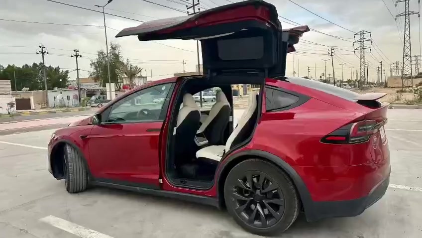 تسلا  Model X 2025 🚀
Long range dual motor 🚀

رقم بغداد دولي

ماشي 20 الف كم

الضرر بنيد وجاملغ تبديل مع صبغ بدون داخل او ايرباك

للبيع او المراوس مع كامري 2025

للاستفسار

***********
