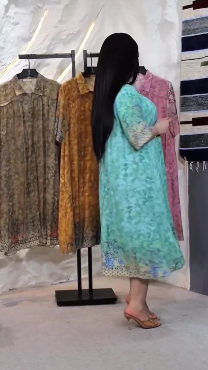 👗الفخامه٠٠٠تبدأ هنا ملابس تجمع بين 

💎الفخامه والراحه 🌹الــــــجوده لا تقبل المنــــــــــافسه ✨توصـــــــــــل الجميع محافظات العراق 🇮🇶🚕🚕

💎للـــــــــــحجز وتساب 💎💎‏‪***********‬‏💎
للـــــــــــــــــــــــــحجز تلكرام   @fd_gah
https://t.me/shhfbbz
