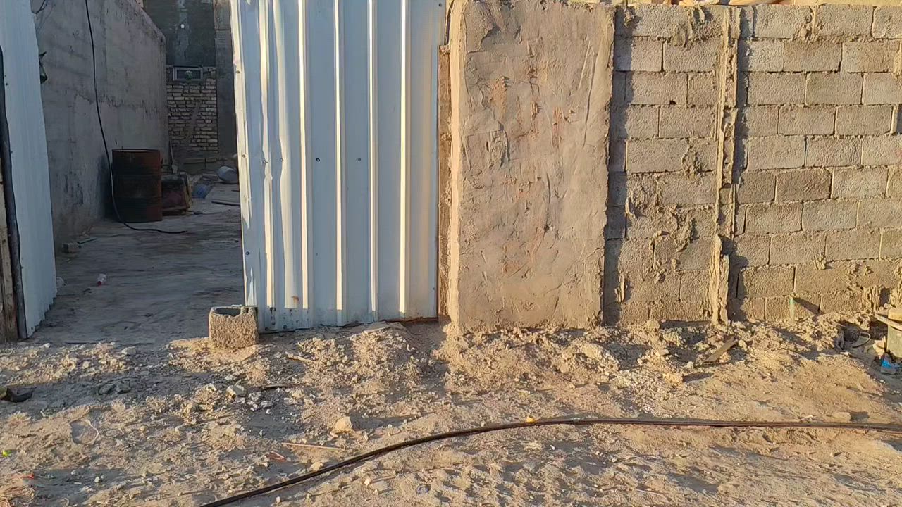 قطعة أرض للبيع مساحة 90 متر
واجهه 6،ونزال 15   خدمات كامله فقط تبليط
سبع قصور شارع المشروع قرب المستوصف شارع 20
السعر 15 وبيهه مجال
استفسار ***********
