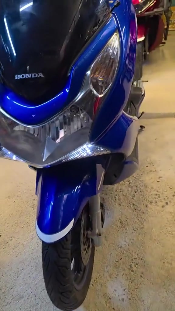 هوندا pcx الجيل الأول رمبه وكاله يابان فووول جداده من دراجات قيس كراده ***********_*********** 
الجمعه 24-7-2026
