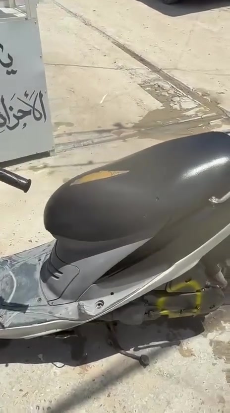 السلام عليكم دراجة ماكس منغولي مال حاوية صارلة عشرين يوم طالعة من الحاوية مكفولة كفالة عامة اي نقص مابيها محرك مامفتوح كاملة مكملة السعر 650 العنوان نجف حي المهندسين ***********

