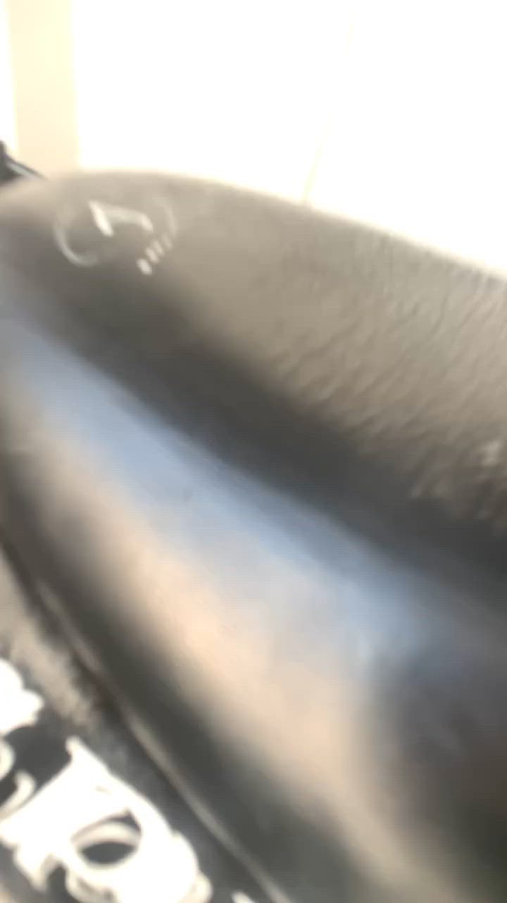 ماطور نحله 9 ازروف للبيع ماطور شرط تحريكه وماعدل نار 🔥 بس يعوزه اكزوز لين مكصور اكزوزه


**إذا كنت صاحب هذا الإعلان وتريد حذفه لأي سبب، رجاءا أرسل رسالة إلى الدعم الفني**
