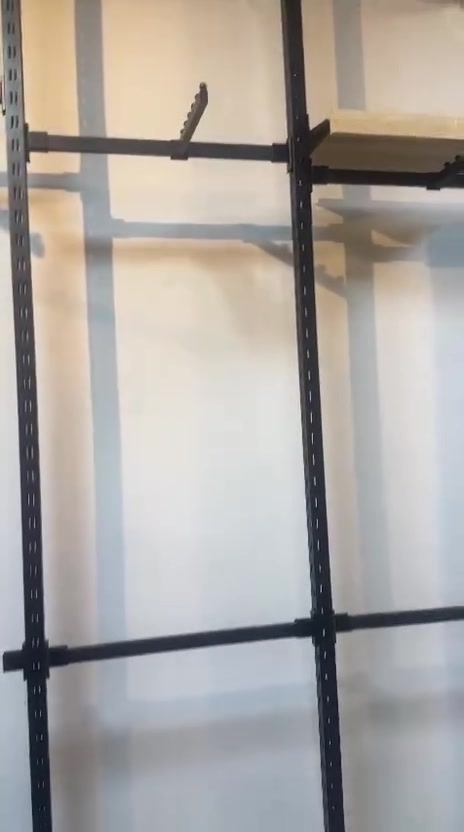 غراض محل كامل سقوف ستاندات بنكات رفوف اناره ميز مرايات للبيع العنوان الشرطه الخامسه رقم الهاتف ***********موجود واتساب
