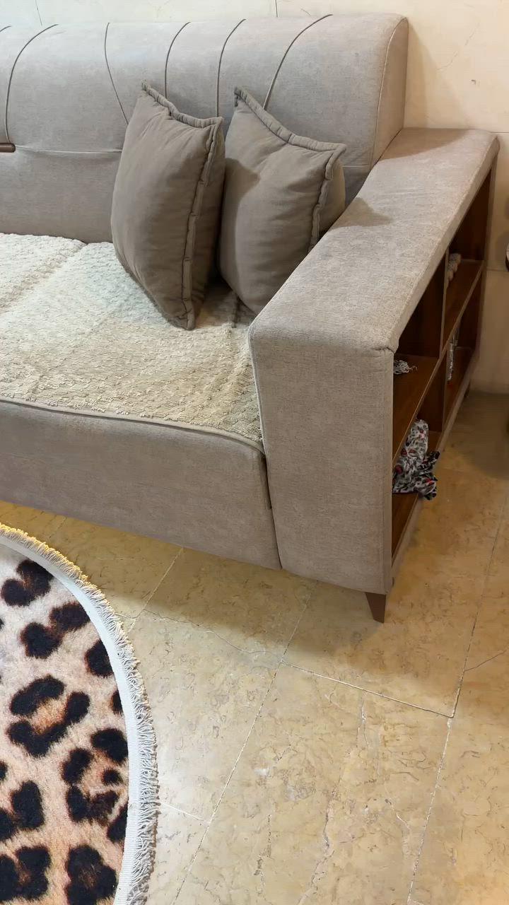 قنفات للبيع نضيفه مابيها عيب المكان بغداد الكرخ الاستفسار خاص او الاتصال على رقم ***********
