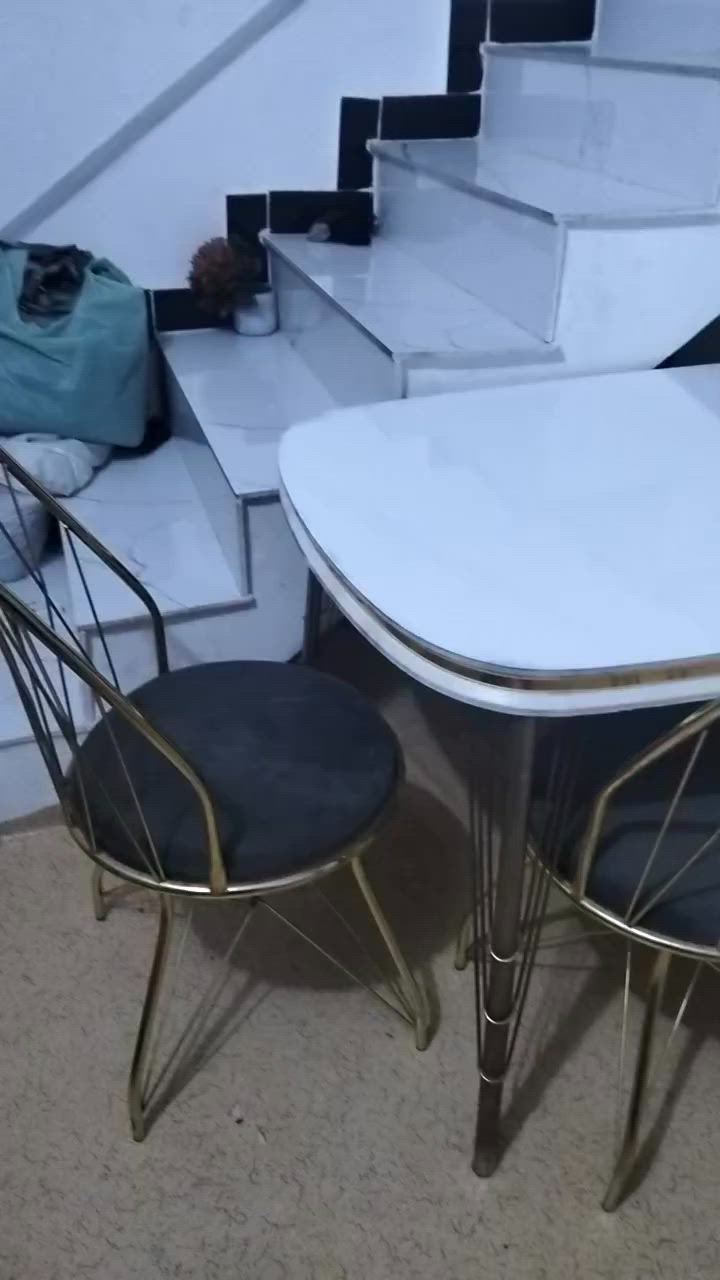 السلام عليكم عندي ميز طعام تركي نظيف جدا السفنج كلش نضيف امانه الله اخذته 300 اريده 175 مع خمس كراسي كلش قوي سبب البيع ضيق المكان عنوان الرئاسه شارع عشرين


**إذا كنت صاحب هذا الإعلان وتريد حذفه لأي سبب، رجاءا أرسل رسالة إلى الدعم الفني**