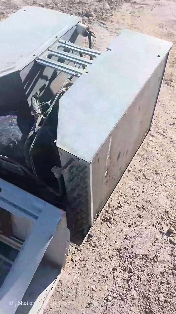 سلام عليكم مكيف للبيع مكان الكرنه الثغر ‏‪***********‬‏
