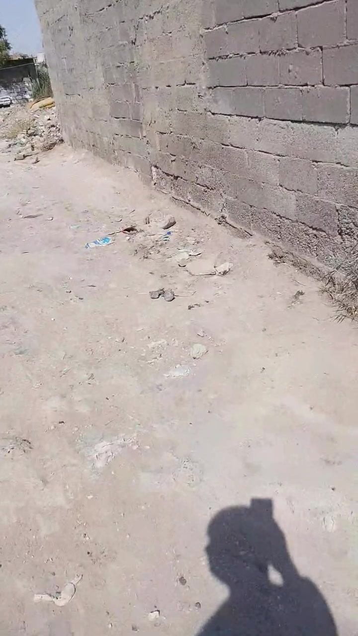 السلام عليكم بيت تجاوز مجمع الصدرين بيت نضيف  البيع نقد أو قصد الاستفسار ***********
