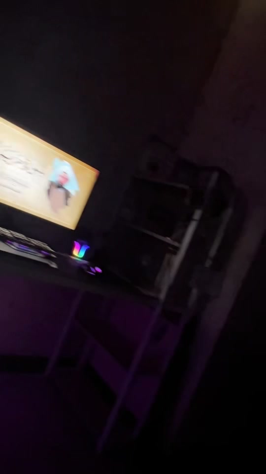حبايب حاسبه للبيع 
التفاصيل خاص