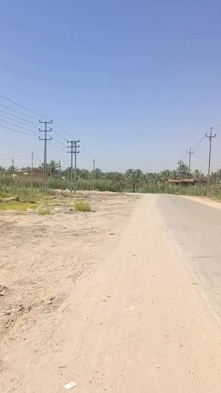 قطعة ارض طابو صرف المساحه 300 متر متر واجهه 12 نزال 25 متر 
كربلاء الحسينيه العطيشي حي الرسول 
*********** محمود اسماعيل
