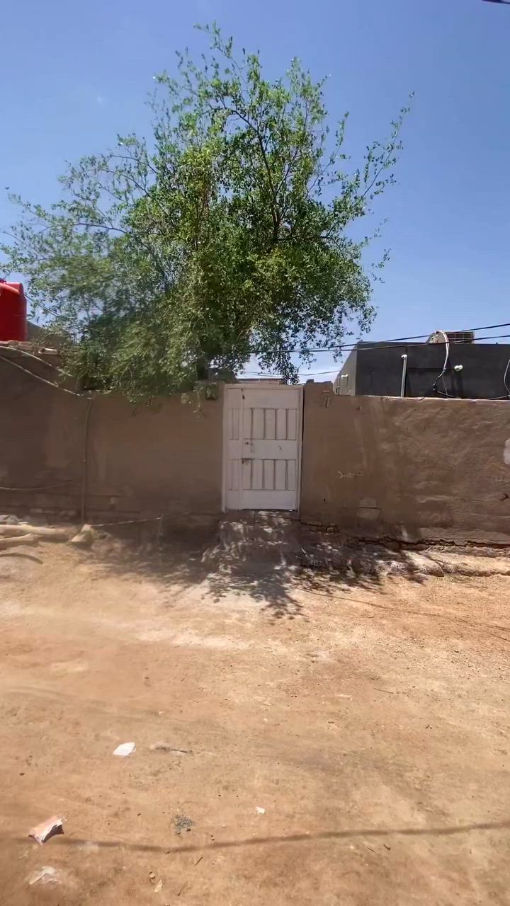 للبيع بالرميثة بيت ب ابو صريفةمساحة 250 طابو زراعي بي 3غرف وقريب السايدين  السعر 27 مليون للاستفسار***********
