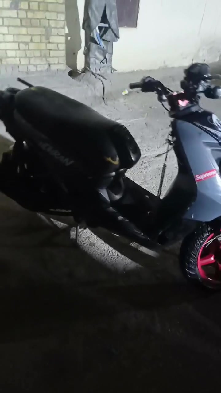 سلام عليكم سكنس جبلي رنبه ام عيون صالي سبوع من منزله كلجات رياضي دراجه كامله علا اخر حبه سعر 1400 وبيه مجال حك الجيه مكان بغداد جسر ديالى القديم رقم الهاتف ***********
