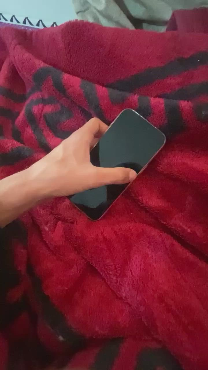 شباب عندي 17 برو ماكس إيسم سعره 750 قفل قفل ساكت حاطيته على الشاحنه او حتركت طبقات البورد و المعالج خرب يعني الجاز ساكت تصليحه بورد كامل سعره البورد بين 500 و 700 و الجهاز ايفيد جماعت الصيانه الكلاس سليم و الشاشه و البطاريه و الكامرا والشاصي نضيف بي هواي قطع سليمه خصم الحجي بس اللمعالج وطبقات البورد محتركه فقط بعد بكاني
بغداد الطوبجي رقمي ***********
@
