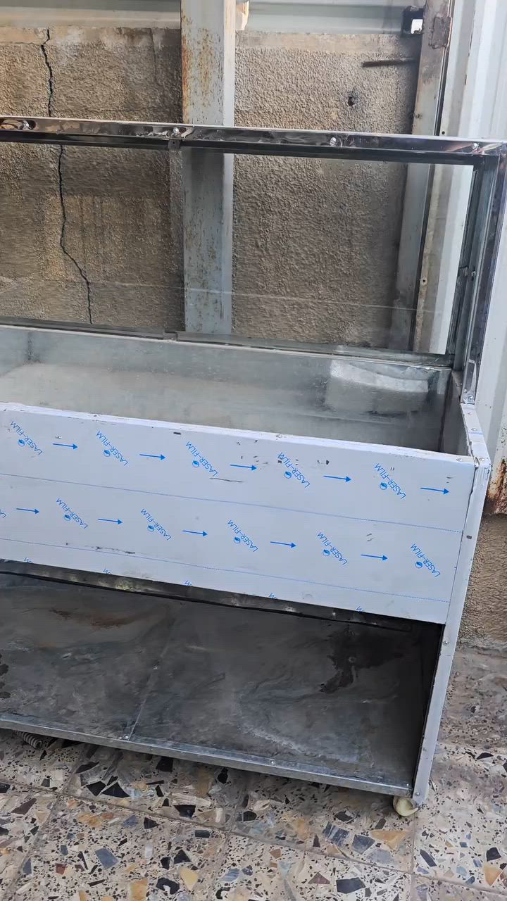 غـــراض مطعم للـــبيع قـسم منهن مامستخدم مــكانـي بغـداد ***********
